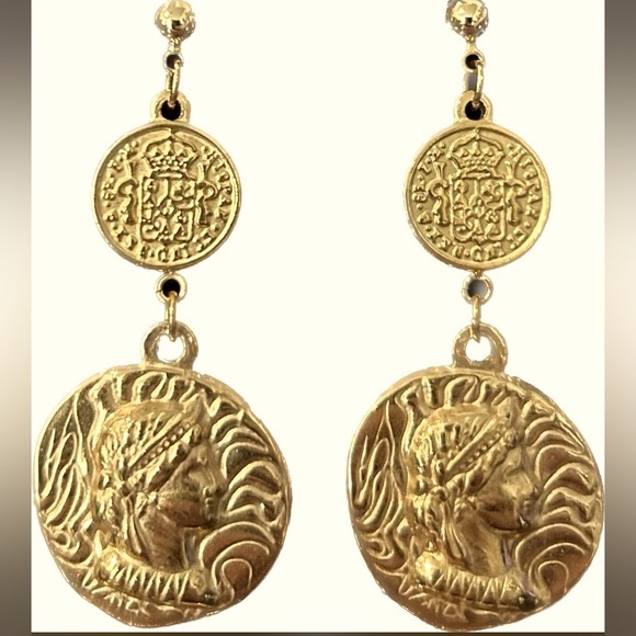 Revolve Amber Sceats Coin Earrings 24k Plated Dangle Drop Designer Earrings Rare 89$